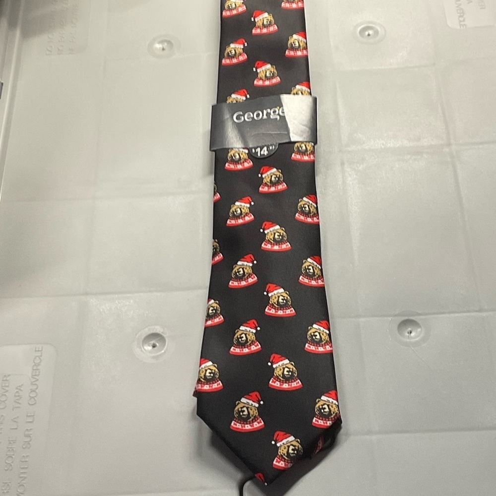 ❤️ BNWT Men's Grizzly Bear Wearing Santa Hat Novelty Print Christmas Tie